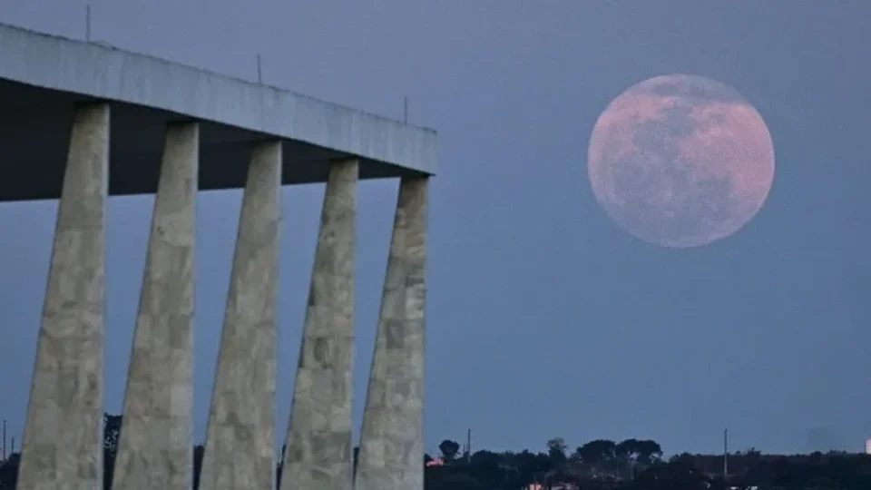 Superlua azul ocupará o céu a partir desta segunda-feira (19)