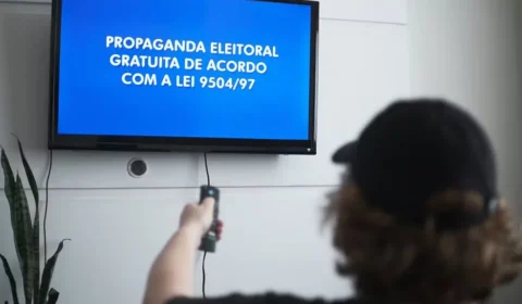 Propaganda eleitoral no rádio e na TV começa hoje; saiba dias e horários