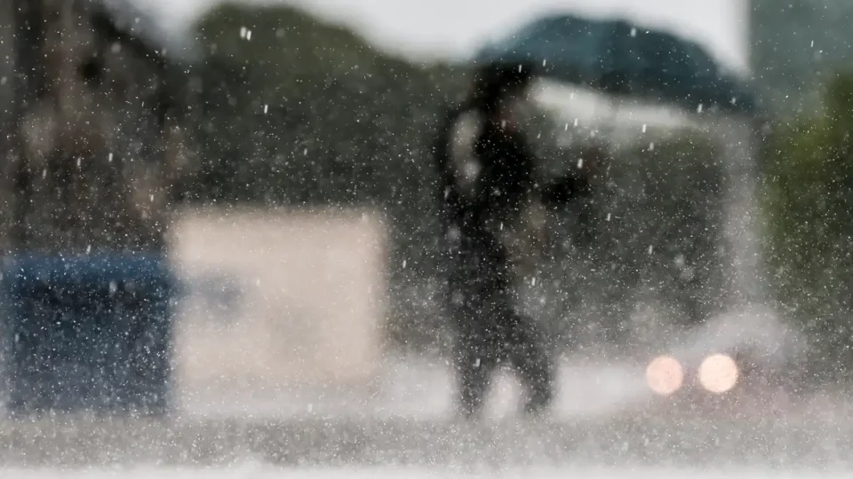 Frente fria traz chuva ao Sul e Sudeste deve ter mudança de tempo no fim de semana