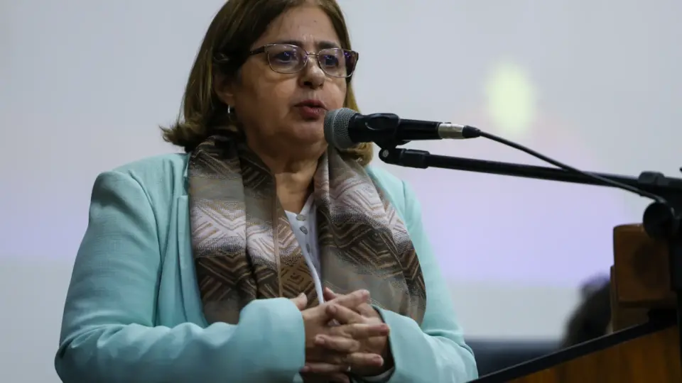 País tem menos de 700 secretarias para mulheres, diz ministra sobre desafio da pasta