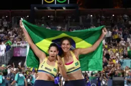 Ana Patrícia e Duda conquistam medalha de ouro no vôlei de praia