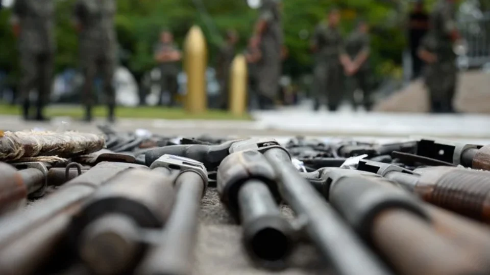 Coordenador de controle de armas da PF cobra de pasta da Gestão cargos para fiscalizar CACs