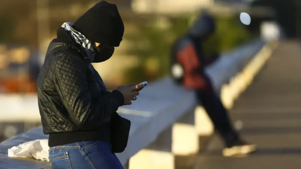 Frio continua no Sul e Sudeste no começo da semana; veja a previsão do tempo