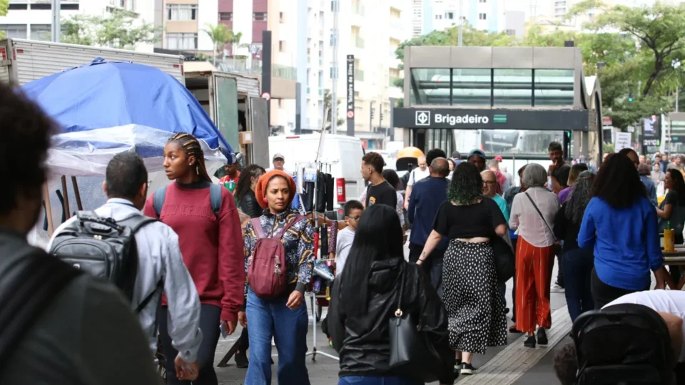 Temperaturas voltam a subir no Centro-Sul do país; veja a previsão do tempo