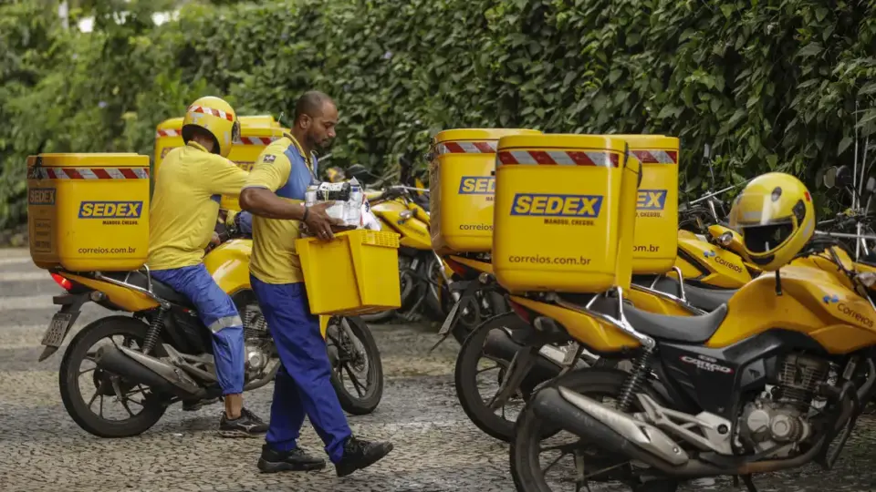 Correios abrem inscrições para concurso com 33 vagas e salários de até R$ 6,8 mil