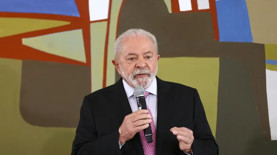 Lula, sobre Musk: ‘Não é porque ele tem dinheiro que pode fazer o que quiser’