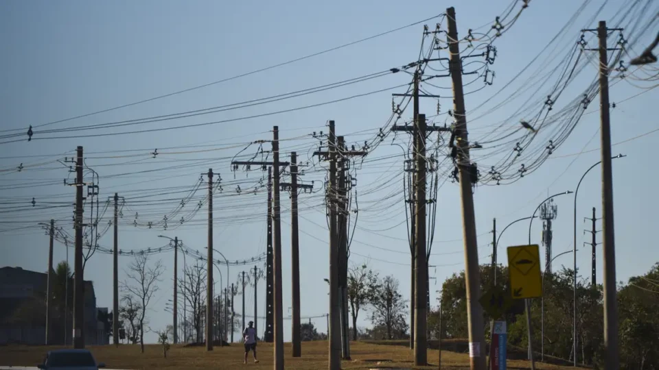 Campanha nacional busca prevenir acidentes com a rede elétrica