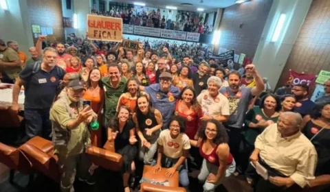 Evento contra cassação de Glauber Braga lota ABI e movimento ganha caráter nacional