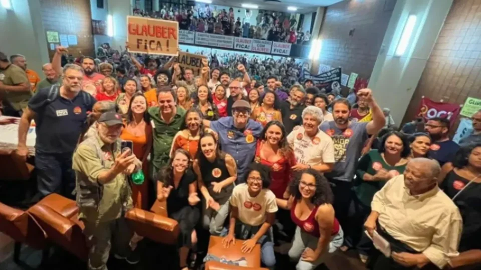 Evento contra cassação de Glauber Braga lota ABI e movimento ganha caráter nacional