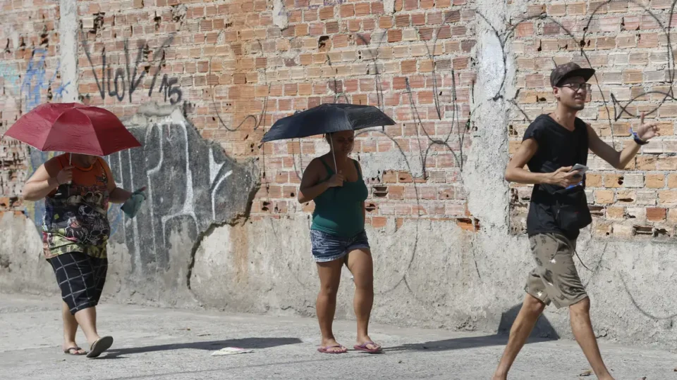 17 capitais devem ter máximas acima dos 30 °C hoje; veja a previsão