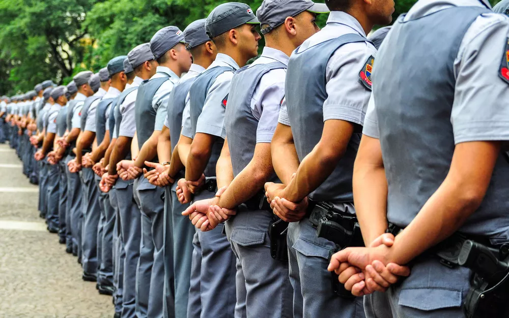 A Polícia Militar de São Paulo é considerada um modelo para o país por sua estrutura de inteligência e uso da tecnologia, como as câmeras corporais dos agentes. Crédito: Fabio Martins/Futura Press/Estadão Conteúdo