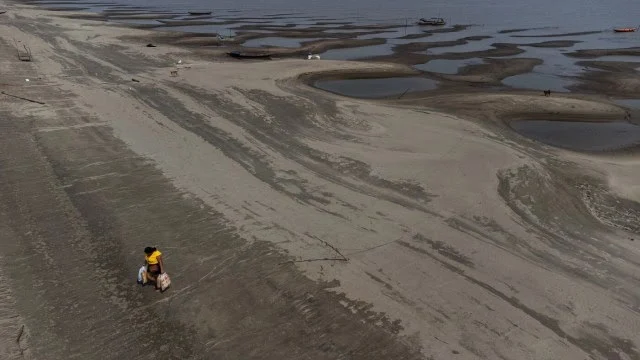 Seca dos rios no Amazonas 