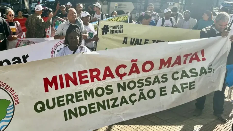 Mariana: Mineradoras correm para assinar acordo; atingidos pedem para ser ouvidos