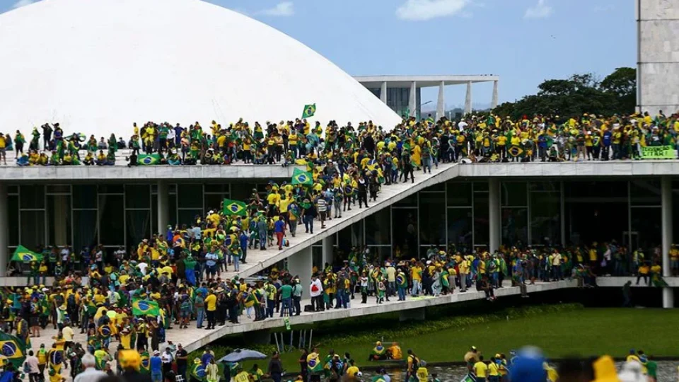 Sobem os créditos, mas ‘Ainda Estou Aqui’ segue em Brasília