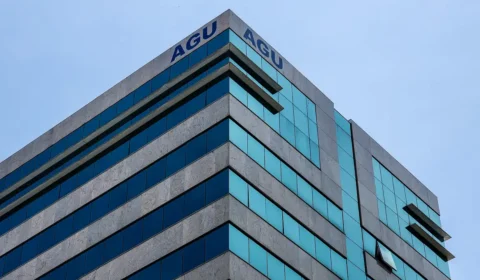 Apostas: AGU notifica plataformas sobre publicidade para menores de idade