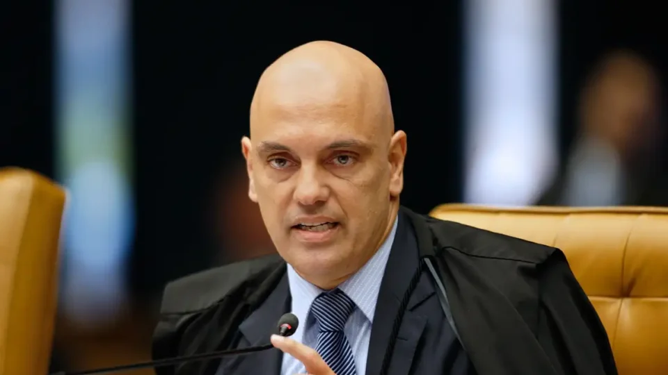 STF derruba sigilo de operação contra Gustavo Gayer