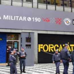 Imóveis ocupados no centro de SP são alvos de ações da Polícia Militar