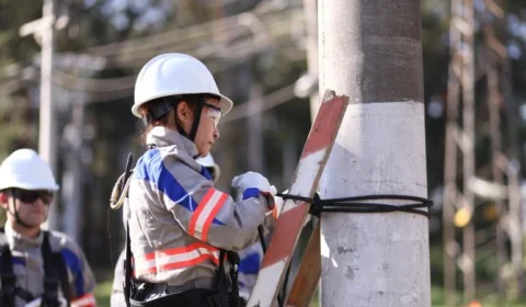 Enel contrata 34% dos 1.200 eletricistas próprios prometidos após apagão de 2023