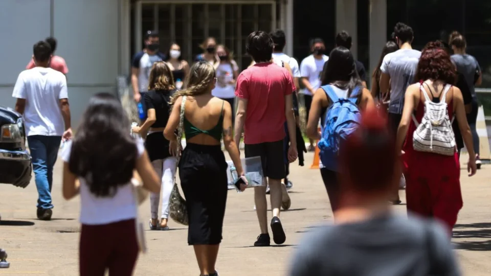 Estudantes cotistas se destacam no Ensino Superior em 2023, mostra Censo