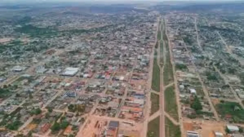 Esquerda adota bandeiras da direita no município ‘mais bolsonarista’ da Amazônia