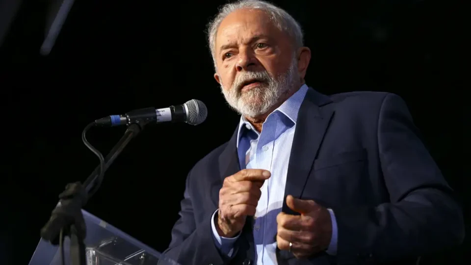 Lula defende incentivo para quem prestar Enem e seguir carreira de professor