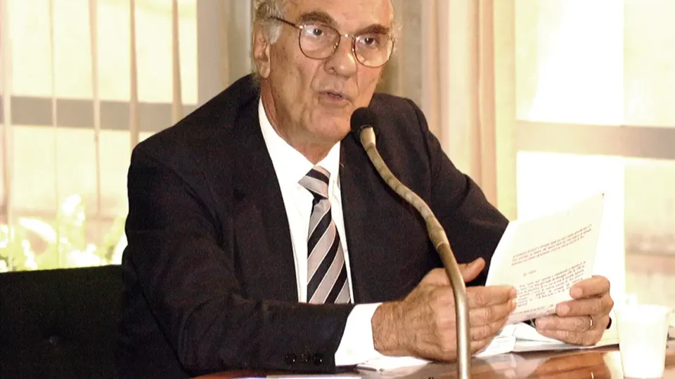 Morre aos 93 anos Roberto Saturnino Braga, ex-prefeito do Rio