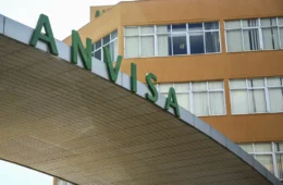 Anvisa aprova medicamento para tipo de câncer de pulmão em estágio inicial