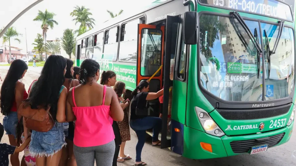 Pelo menos 17 capitais terão passe livre para inscritos no Enem