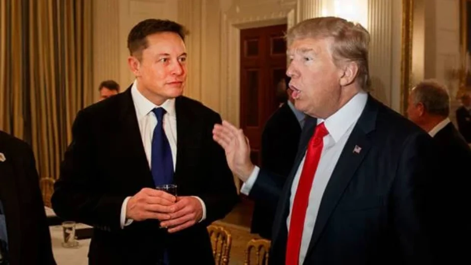 Trump anuncia Elon Musk para liderar ‘departamento de eficiência’ de novo governo