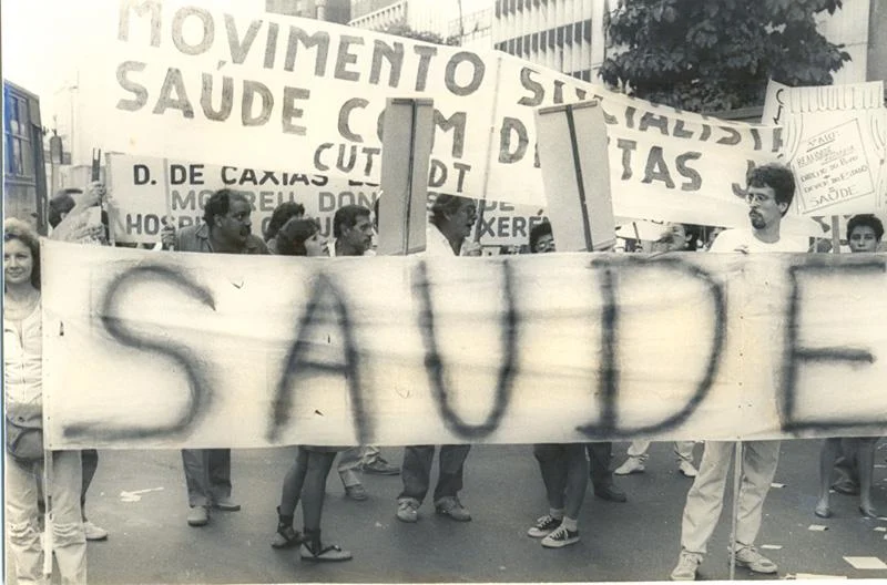 Passeata por uma nova Constituição Federal em 1970. Foto: Erik Barros Pinto. 