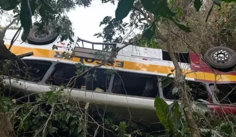 Acidente com ônibus deixa ao menos 18 mortos na região do Quilombo dos Palmares (AL)