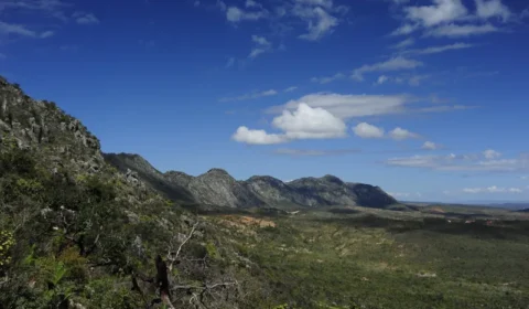 Licenciamento de parque eólico na Serra do Espinhaço, em MG, é alvo de críticas