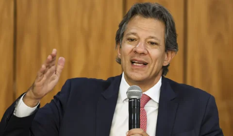 Pacote de corte de gastos será anunciado até terça, diz Haddad