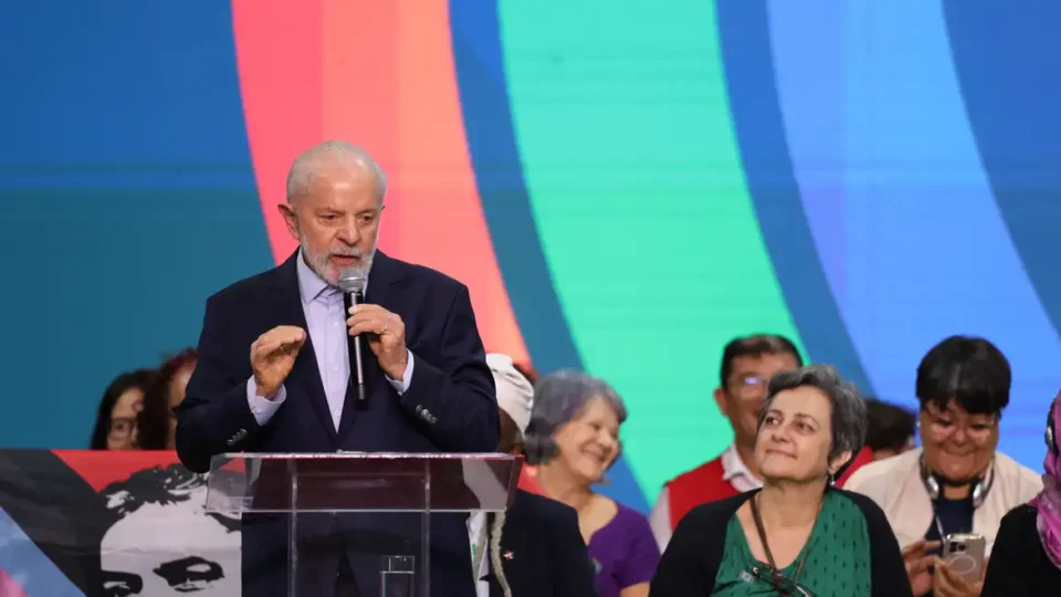 Lula defende ‘pilar social’ e jornada de trabalho equilibrada em fala no G20