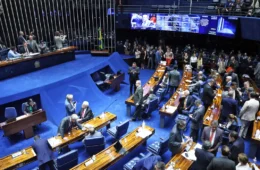 Senado Federal aprova texto-base da reforma tributária, com 49 votos favoráveis