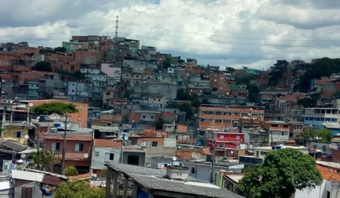 Moradores do bairro onde homem foi jogado de ponte temem represália