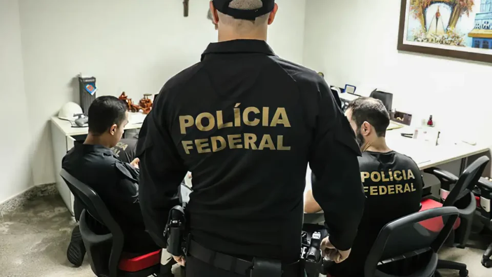 PF cumpre 17 mandados de prisão contra esquema de desvio de emendas parlamentares