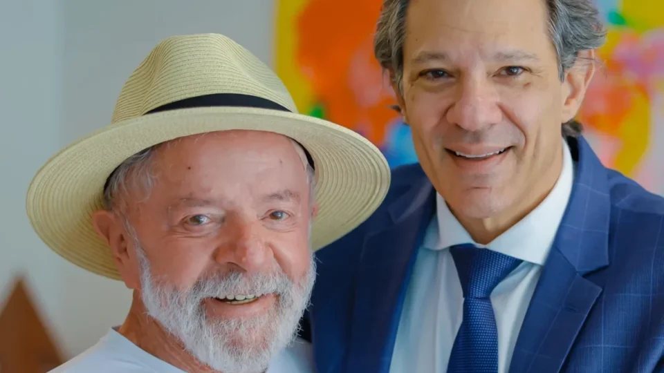 Haddad visita Lula para tratar de projetos fiscais no Congresso