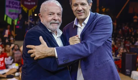 Lula e Haddad venceriam Bolsonaro, Tarcísio, Marçal e Caiado em 2026, aponta pesquisa