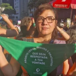 Justiça suspende resolução sobre aborto legal: ‘Mais um retrocesso’, diz feminista