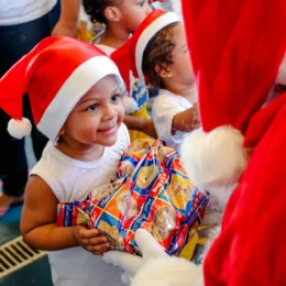 Além das campanhas de natal: uma reflexão sobre os direitos das crianças