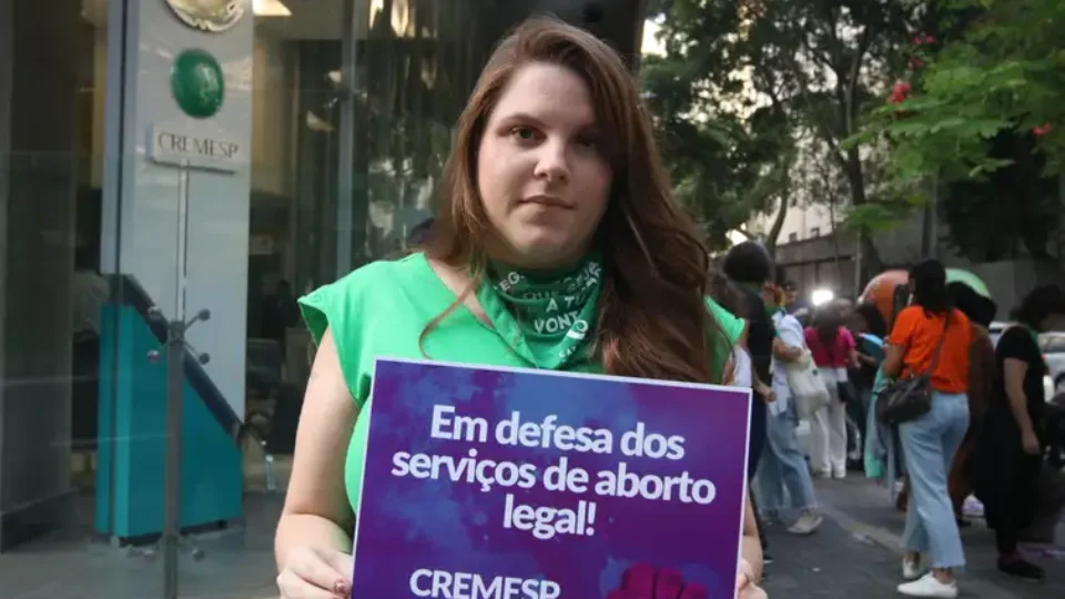 Moraes proíbe acesso aos prontuários de mulheres que fizeram aborto legal