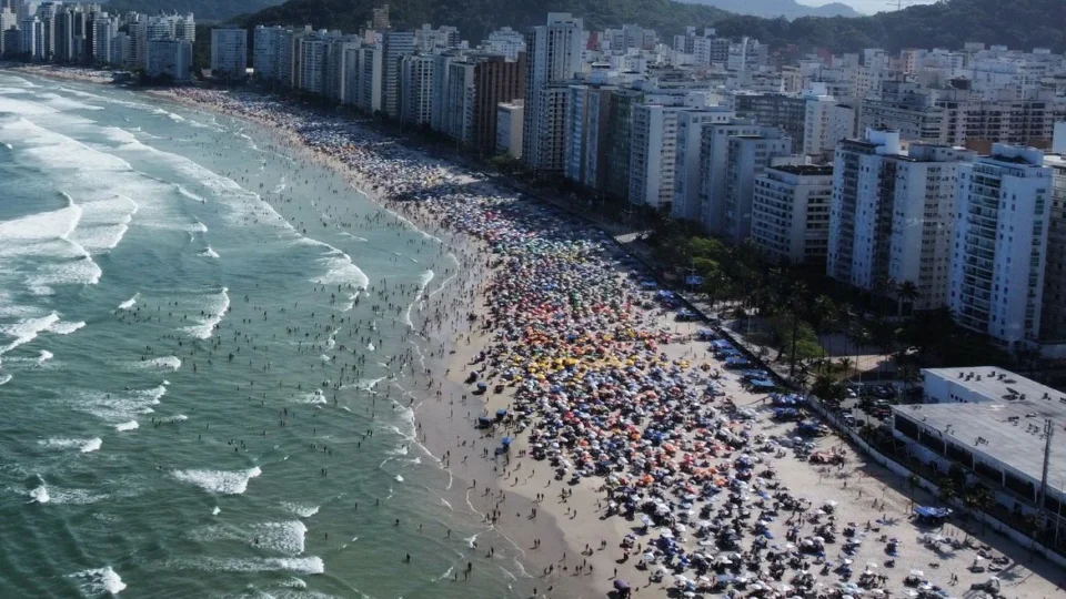 Sabesp nega relação com surto de virose no litoral paulista