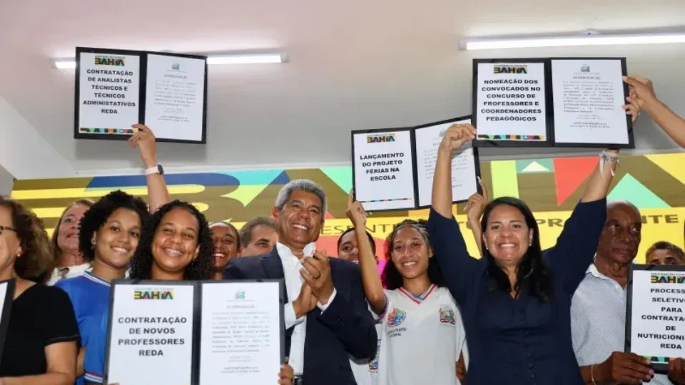 Governo da Bahia diz que pretende distribuir livro ‘Ainda estou aqui’ em escolas estaduais