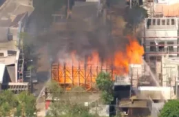 Incêndio atinge cidade cenográfica de nova novela das 19h, nos Estúdios Globo, no RJ