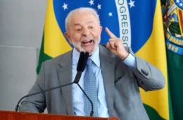 Lula renova ataques e diz que Bolsonaro deve ser preso se denúncia for provada