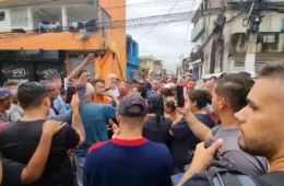 Alvo de protesto em Jardim Pantanal, vice de Nunes se refugia em escola