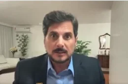 Senador bolsonarista Marcos do Val pede que os EUA invadam Brasil