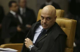 Congressistas americanos aumentam pressão para cassar visto de Moraes