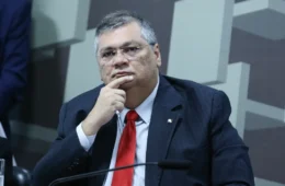 Dino manda governo explicar se emendas Pix para eventos cumprem regras